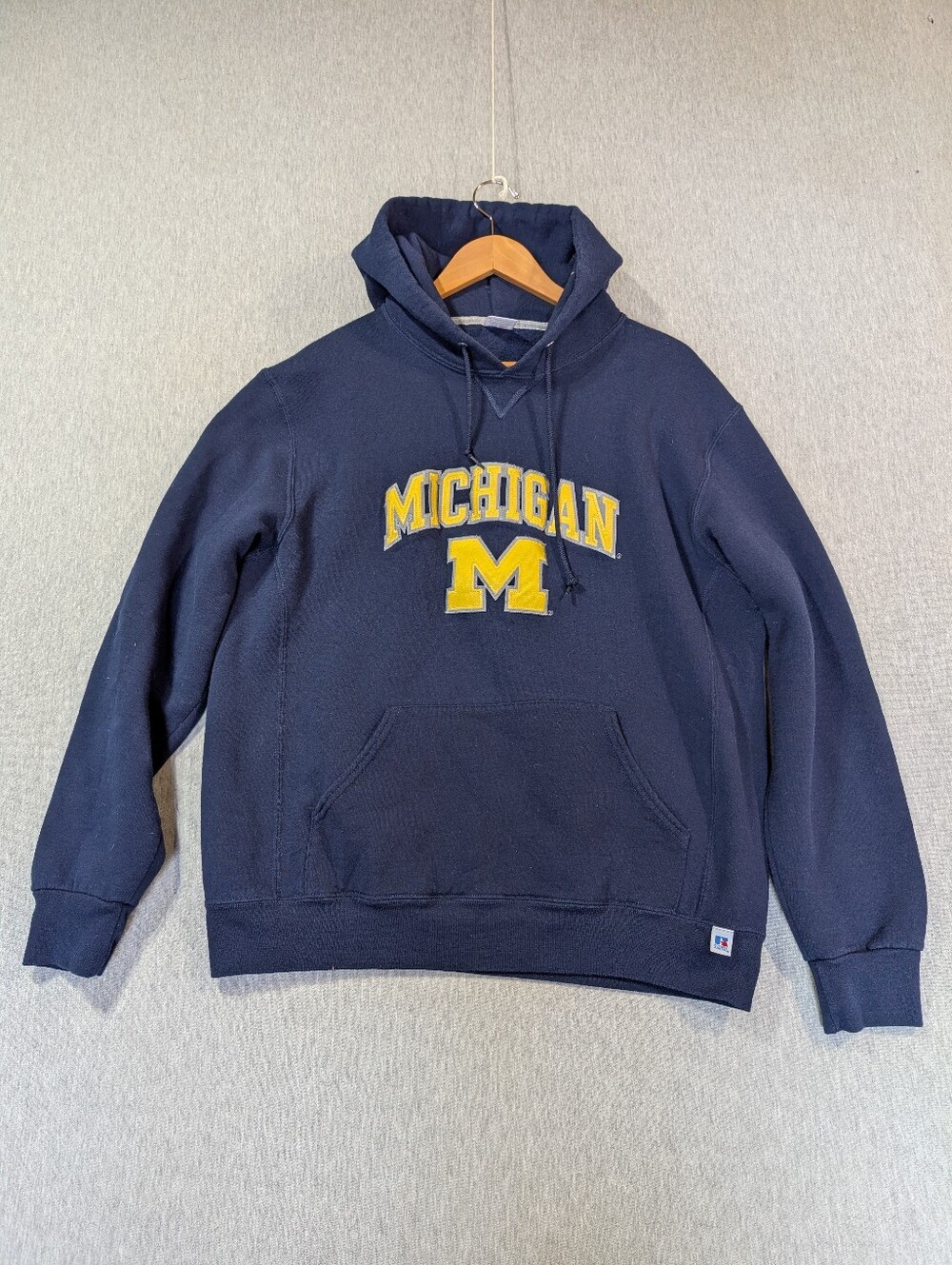 Michigan Wolverines Hoodie Men's Large Blue Yellow Russell Athletic Tag